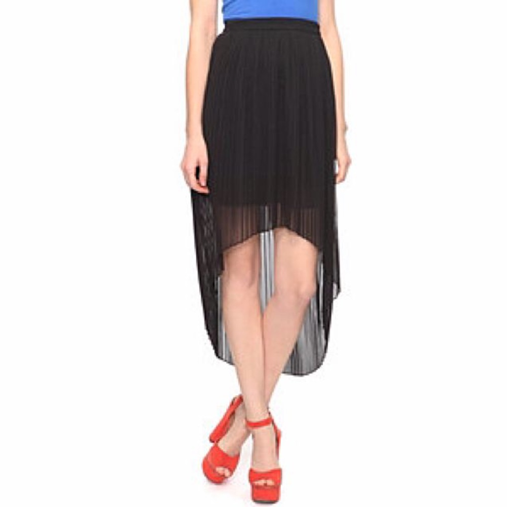 FOREVER21 PLEATED HIGH LOW SKIRT